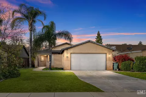 5914 Siena Ln, Bakersfield, CA 93308