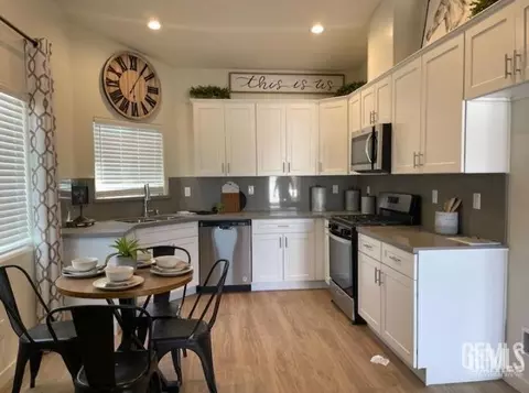 8501 Grandy St, Bakersfield, CA 93314 photo 8