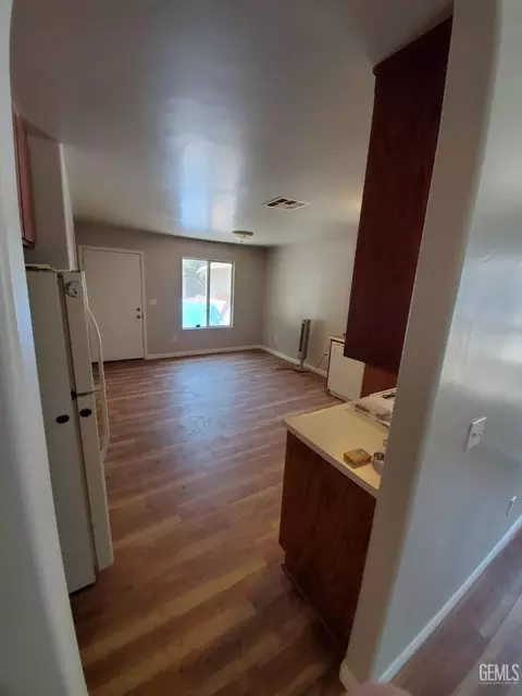 1006 33rd St, Bakersfield, CA 93301 photo 5