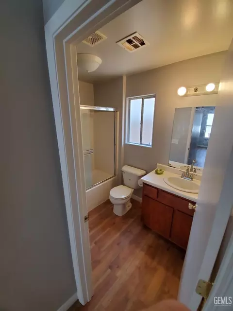 1006 33rd St, Bakersfield, CA 93301 photo 8