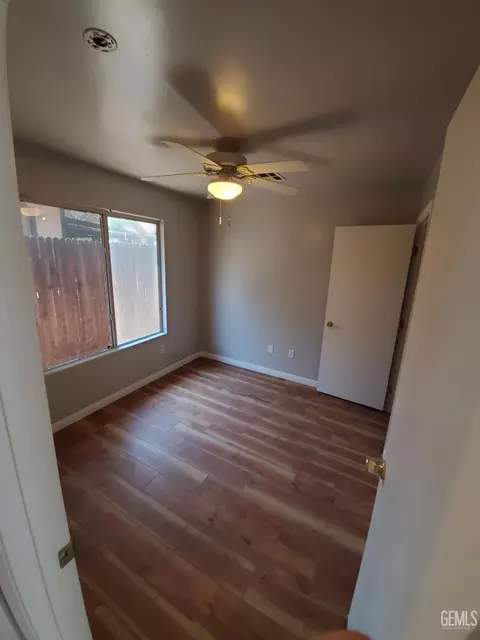1006 33rd St, Bakersfield, CA 93301 photo 9