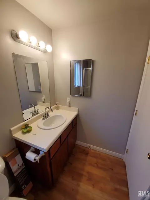 1006 33rd St, Bakersfield, CA 93301 photo 7