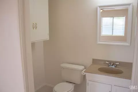 2 Wetherley Dr, Bakersfield, CA 93309 photo 21