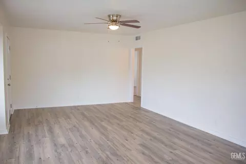 2 Wetherley Dr, Bakersfield, CA 93309 photo 6