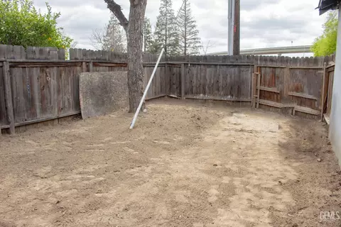 2 Wetherley Dr, Bakersfield, CA 93309 photo 34