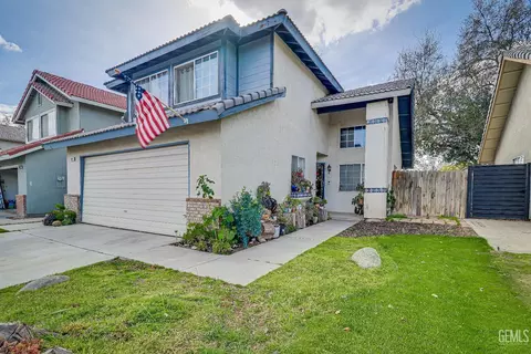 2901 Woodglen Dr, Bakersfield, CA 93311