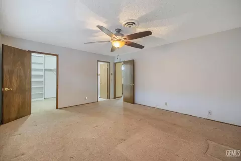 Bedroom - 2812 Mccray Rd, Mountain Mesa, CA 93240 photo 2 of 2
