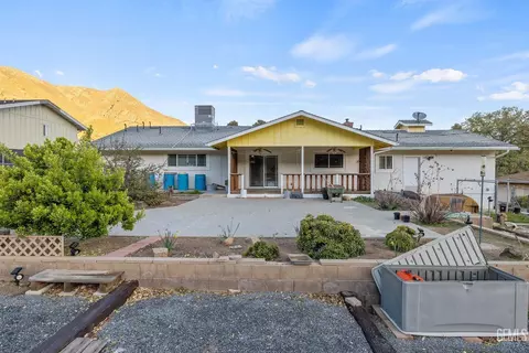 Exterior - 2812 Mccray Rd, Mountain Mesa, CA 93240 photo 11 of 12