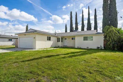 Exterior - 78 W Indianapolis Ave, Clovis, CA 93612 photo 2 of 4