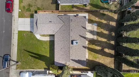 View/Area - 78 W Indianapolis Ave, Clovis, CA 93612 photo 2 of 2