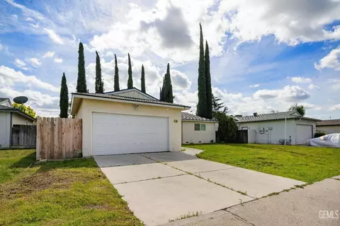 Other - 78 W Indianapolis Ave, Clovis, CA 93612 photo 2 of 4