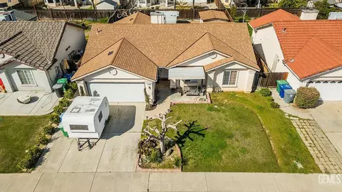 2694 4th St, Sanger, CA 93657 photo 1