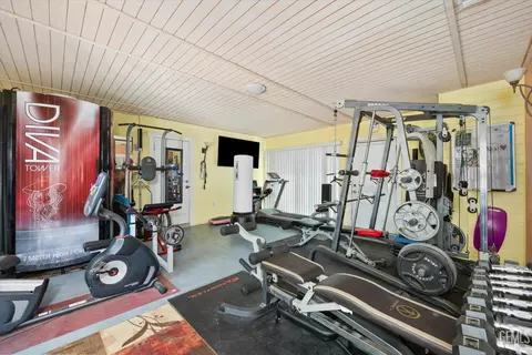 Other - 101 E Woodrow St, Taft, CA 93268 photo 5 of 6