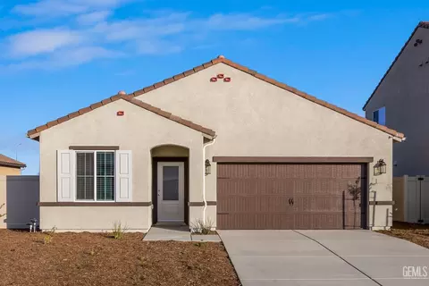 7903 Raspberry Ave, Bakersfield, CA 93313 photo 1