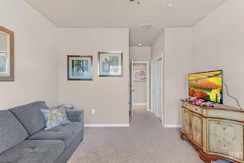 12600 Abercromby Dr, Bakersfield, CA 93312 photo 9