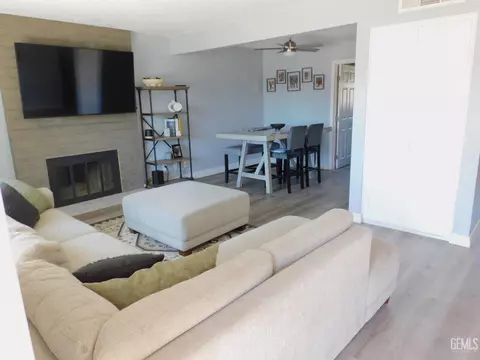 Living - 4308 Flicker Dr, Bakersfield, CA 93309 photo 1 of 3
