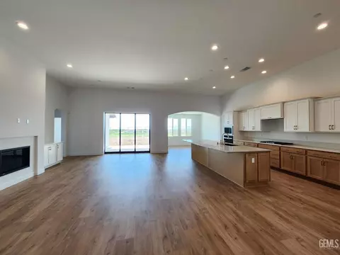 Other - 11829 Pendulum Dr, Bakersfield, CA 93306 photo 2 of 12