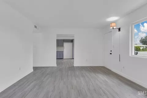 Other - 4220 Harris Rd, Bakersfield, CA 93313 photo 3 of 7