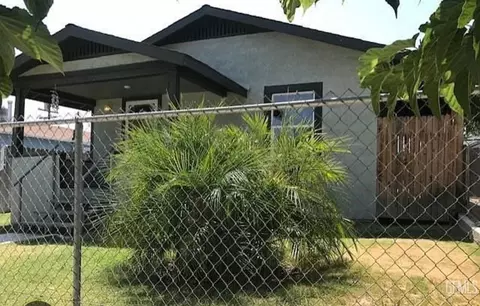 223 Philippine St, Taft, CA 93268 photo 1