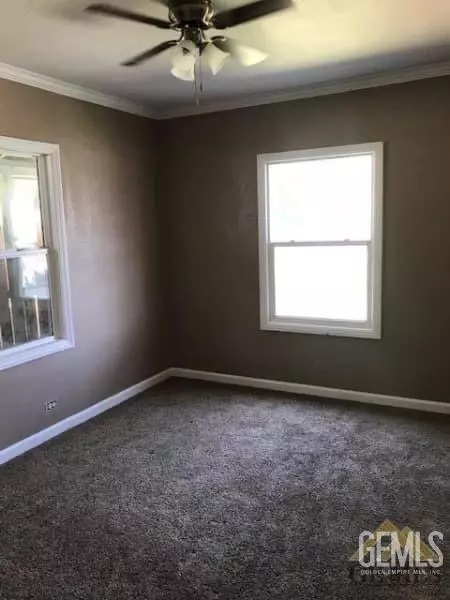 223 Philippine St, Taft, CA 93268 photo 3