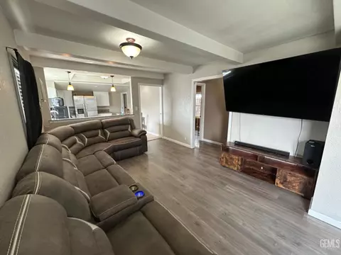 223 Philippine St, Taft, CA 93268 photo 8