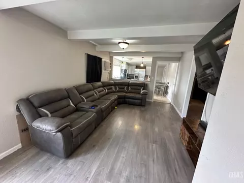 223 Philippine St, Taft, CA 93268 photo 4