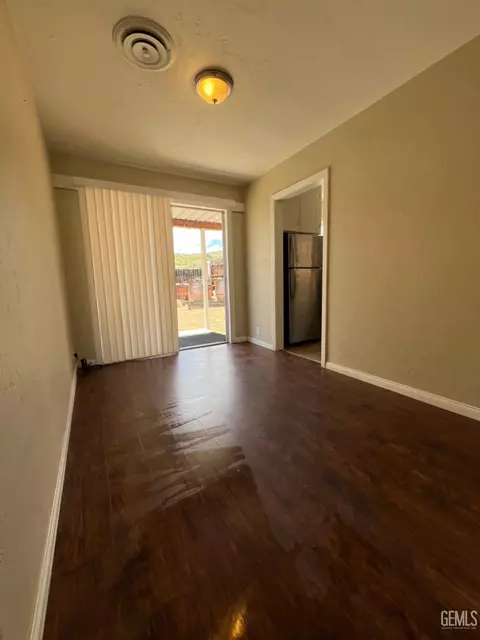 Other - 511 F St, Taft, CA 93268 photo 10 of 12