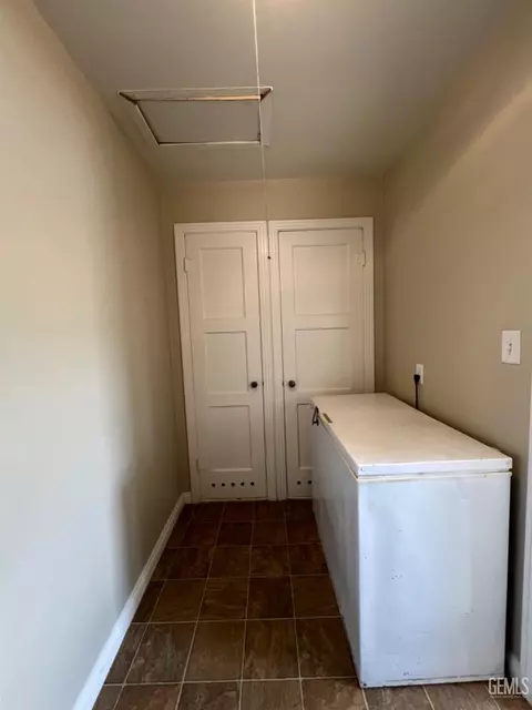 Other - 511 F St, Taft, CA 93268 photo 11 of 12