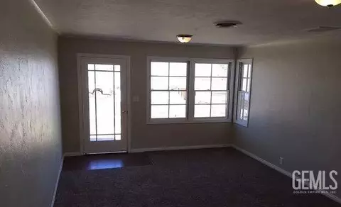 Other - 511 F St, Taft, CA 93268 photo 1 of 12