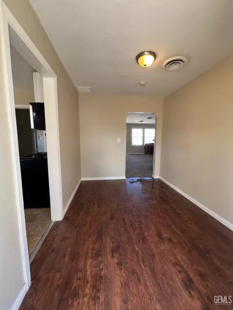 Other - 511 F St, Taft, CA 93268 photo 9 of 12