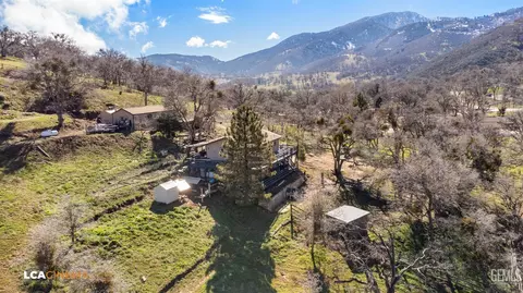 View/Area - 22462 Zurich Dr, Tehachapi, CA 93561 photo 8 of 8