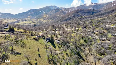 View/Area - 22462 Zurich Dr, Tehachapi, CA 93561 photo 7 of 8