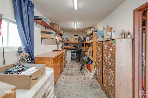 Other - 220 E Woodrow St, Taft, CA 93268 photo 5 of 7