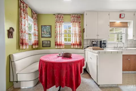 Other - 220 E Woodrow St, Taft, CA 93268 photo 3 of 7
