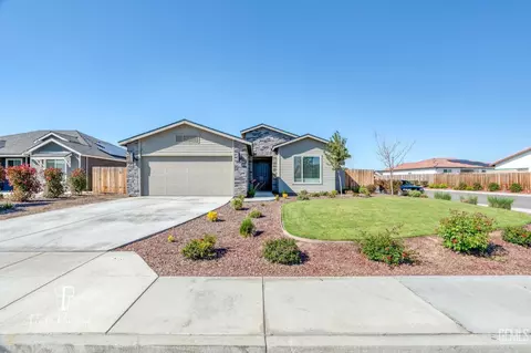 Exterior - 7806 Bristol Spring Ave, Bakersfield, CA 93313 photo 1 of 11