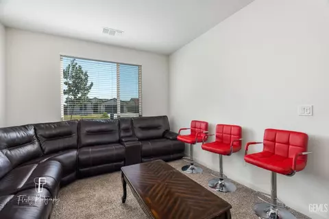 Living - 7806 Bristol Spring Ave, Bakersfield, CA 93313 photo 2 of 4
