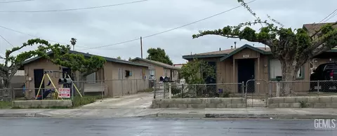 9809 Stobaugh St, Lamont, CA 93241 photo 1
