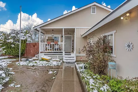 19800 Luana Dr, Tehachapi, CA 93561 photo 2