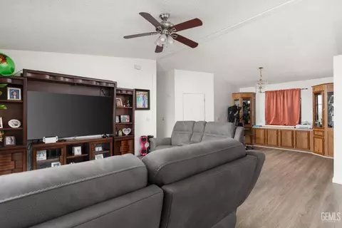 6601 Eucalyptus Dr #204, Bakersfield, CA 93306 photo 15
