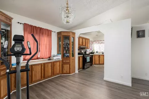 6601 Eucalyptus Dr #204, Bakersfield, CA 93306 photo 11