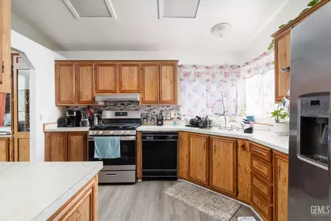 6601 Eucalyptus Dr #204, Bakersfield, CA 93306 photo 13