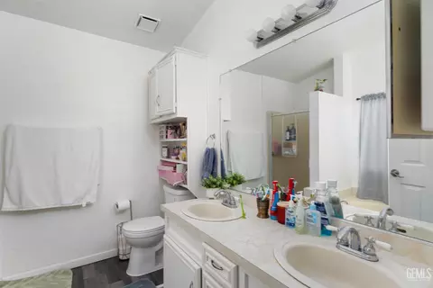 6601 Eucalyptus Dr #204, Bakersfield, CA 93306 photo 8