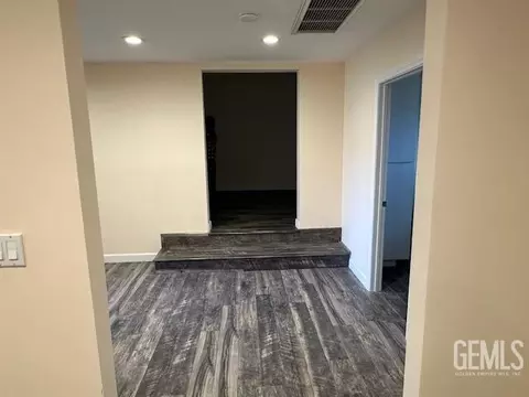 Entry Way - 5000 Bella Vista Dr, Weldon, CA 93283 photo 1 of 1