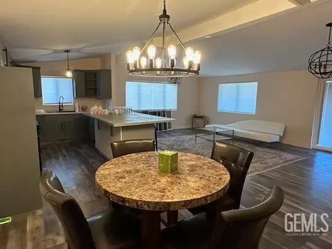 Dining - 5000 Bella Vista Dr, Weldon, CA 93283 photo 1 of 2