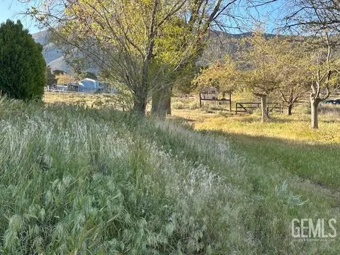 Exterior - 5000 Bella Vista Dr, Weldon, CA 93283 photo 3 of 3