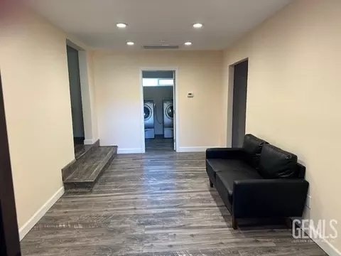Living - 5000 Bella Vista Dr, Weldon, CA 93283 photo 1 of 1