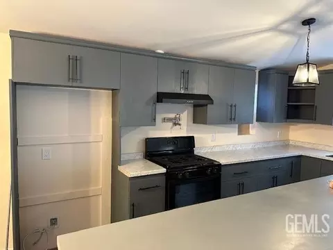Kitchen - 5000 Bella Vista Dr, Weldon, CA 93283 photo 1 of 1