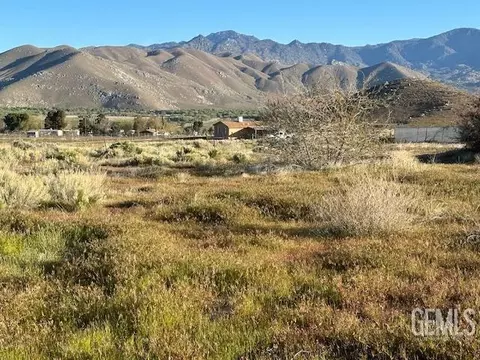 View/Area - 5000 Bella Vista Dr, Weldon, CA 93283 photo 3 of 3
