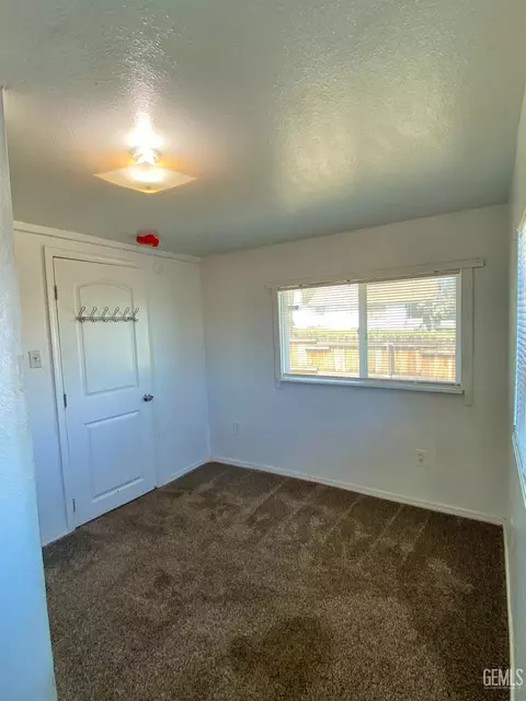 301 Shattuck Ave, Taft, CA 93268 photo 13