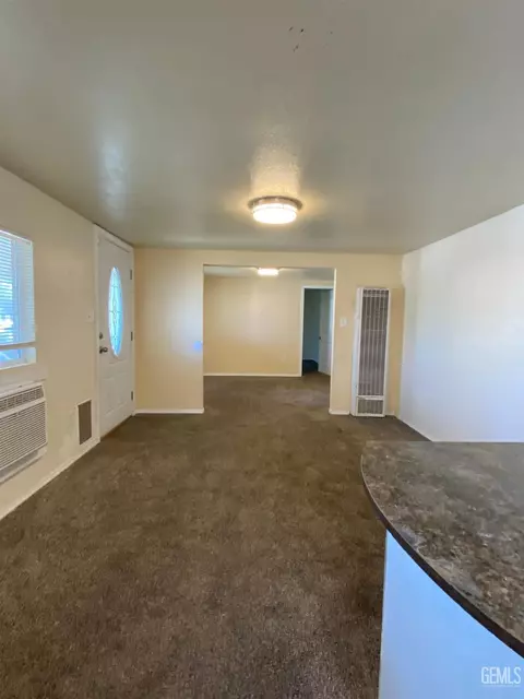 301 Shattuck Ave, Taft, CA 93268 photo 10